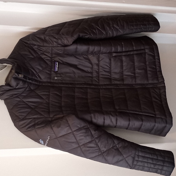 Patagonia Jackets & Blazers - Patagonia Womens worn wear puffer size medium